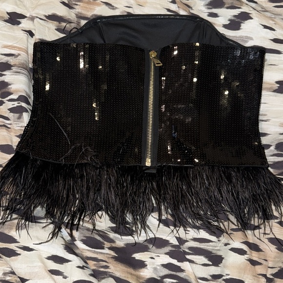 Express Sequin Feather Strapless - Picture 4 of 5